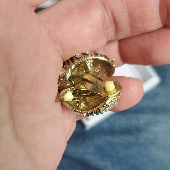 St. John Gold and Crystal  Clip On Earrings 80s Fashion - Picture 7 of 11